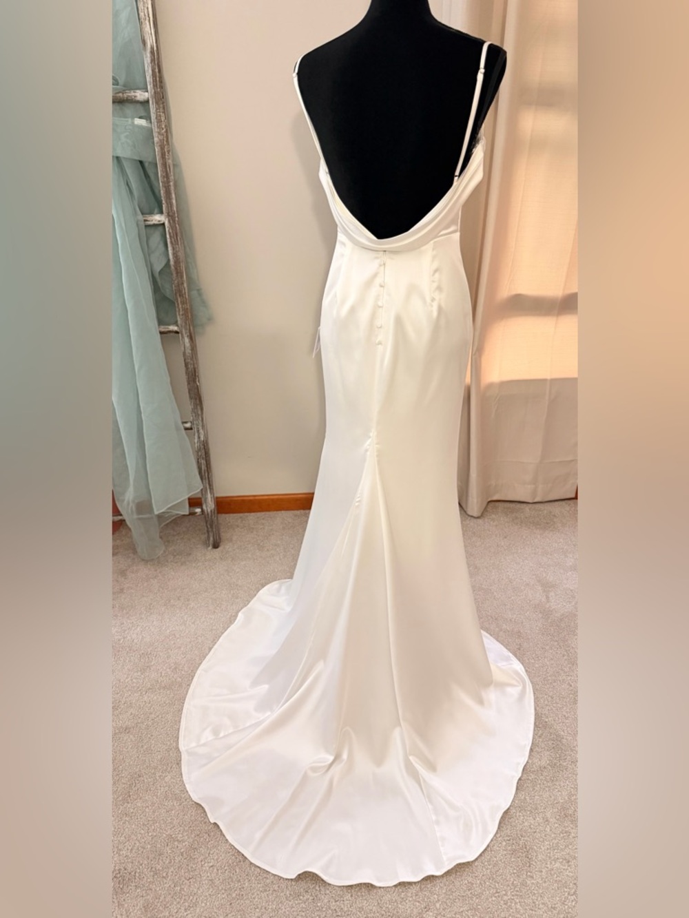 NWT Lulu's White Satin Cowl Open Back Button Details Wedding Dress Medium - Picture 5 of 10